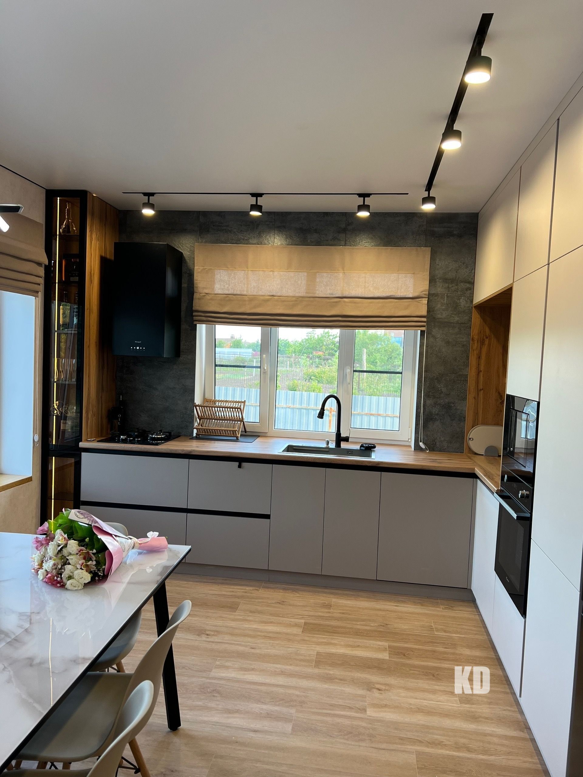 Кухня современная Alpine Kitchen Co. Кухня современная Alpine Kitchen Co.