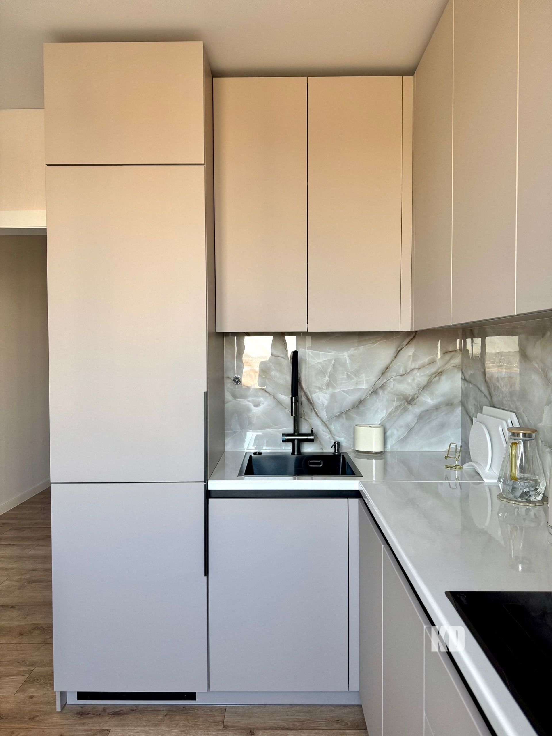 Кухня современная Easy Living Kitchens Кухня современная Easy Living Kitchens